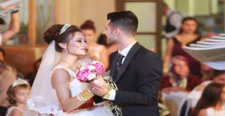 Gelin Ve Damadı İtfaiye Ekibi Serinletti