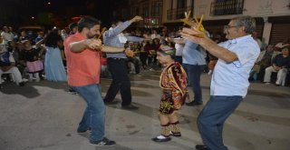 Başkan Hasan Kalın Vatandaşların Sevinçlerini Paylaştı