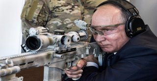 Putin, Keskin Nişancı Tüfeği İle 600 Metreden Hedefi Vurdu
