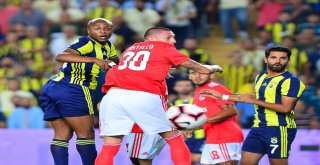 Şampiyonlar Ligi: Fenerbahçe: 0 - Benfica: 0 (Maç Devam Ediyor)