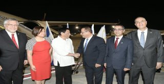 Filipinler Devlet Başkanı İsraile Geldi