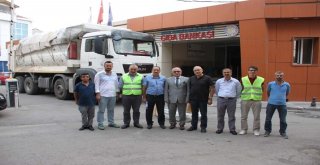 Hayat Ağacı Derneğine Çocuk Kıyafeti Bağışı