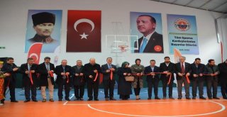 Şehit Abdullah Tayyip Olçok Spor Salonu Hizmete Açıldı