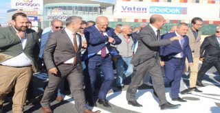 Ayvalık Girişi Duble Yol Haline Geldi