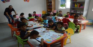 Veliler Bahçeye, Çocuklar Derse