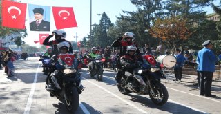 Cumhuriyetin 95. Yılı Sakaryada Coşkulu Törenle Düzenlendi