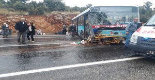 Belediye Otobüsü Yoldan Çıkarak Kayalıklara Çarptı: 20 Yaralı