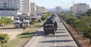 Suriye Sınırına Tank Ve Fırtına Obüs Sevkıyatı