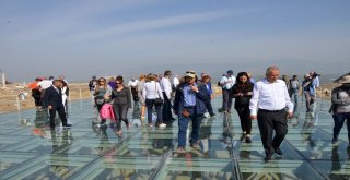 Berger Ve Beraberindeki Heyet Laodikeia Antik Kentini Gezdi