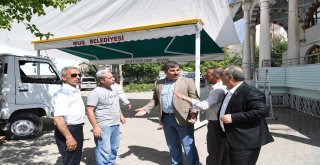 Muş Belediyesinden Cami Avlularına Tente