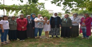 Bayan Çolakbayrakdar Yeni Kocasinanlıları Ziyarete Devam Ediyor