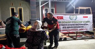 İhh Ekipleri Endonezyada Yardıma Başladı