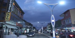 Yılankıran Caddesi Işıklandırıldı