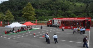 Çocuklara Yarınlara Kodlama Öğrenerek Hazırlanıyor