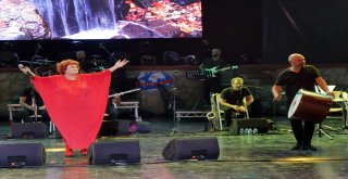 Festivalde Selda Bağcan Rüzgarı