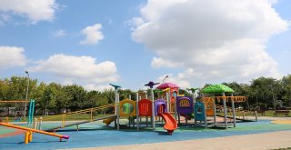Ataşehirde Parklar Hem Çoğalıyor Hem Yenileniyor