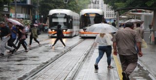 Yağmur Eskişehiri Terk Etmiyor