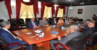 Boluya Gelen Fao Azerbaycan Şubesi Çalışanları Vali Baruşu Ziyaret Etti