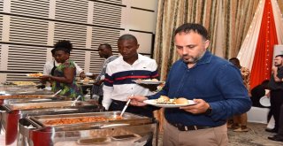 Ganalıların Sofrasını Türk Yemekleri Süsledi