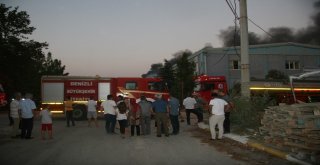 Denizlideki Depo Yangını Kontrol Altına Alındı