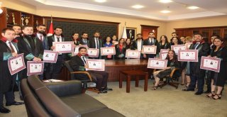 Mersinde Stajını Tamamlayan 28 Avukat Cüppe Giydi