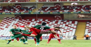 Spor Toto Süper Lig: Antalyaspor: 1 - Atiker Konyaspor: 2 (İlk Yarı)