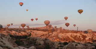 Kapadokyada Sıcak Hava Balon Turlarında Turist Sayısı Yüzde 50 Arttı