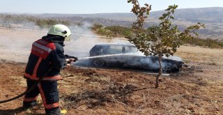 Siirtte Park Halindeki Araç Yandı