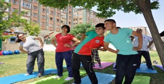 Engelliler Güne Spor Yaparak Başlıyor