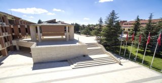 Anadolu Üniversitesi Dünyanın En İyileri Arasında