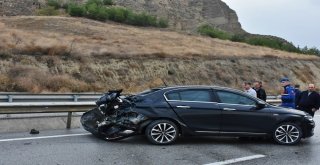 5 Aracın Karıştığı Zincirleme Trafik Kazasında 6 Kişi Yaralandı