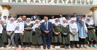 Şahinbeyden Başarılı Öğrencilere Saat Hediyesi