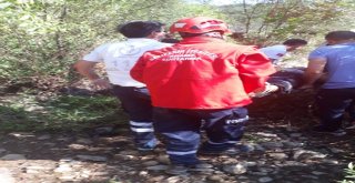Şarampole Yuvarlanan Otomobilden Sağ Çıktılar