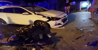 Otomobil İle Motosiklet Çarpıştı 2 Yaralı