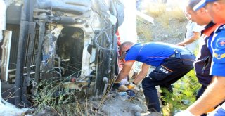 Bilecikte Beton Mikseri Devrildi: 1 Ölü