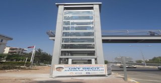 Üst Geçitlere Asansörlü Çözüm