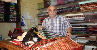 (Özel) Unutulmaya Yüz Tutan Kutnu Kumaşının Ustalığını Yapıyor