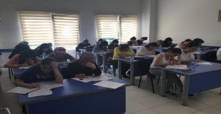 Ümraniye Belediyesi 120 Öğrenciyi Üniversiteli Yaptı