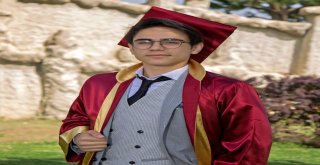 Lösemi Teşhisi Konulduğu Gün Harp Okulunu Kazandığını Öğrendi