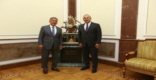 Dışişleri Bakanı Çavuşoğlu, Tataristan Cumhurbaşkanı Minnihanov İle Görüştü