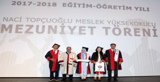 Naci Topçuoğlu Myoda Mezuniyet Coşkusu