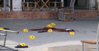 Kahvehanede Torbacıların Silahlı Kavgası: 2 Ölü, 2 Yaralı