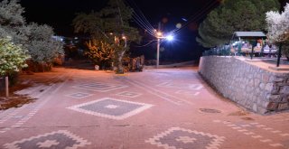 Torbalıda Başkan Görmeze Sevgi Seli