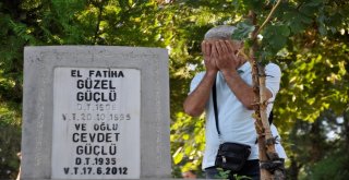 Bayram Sabahı Mezarlıklar Doldu Taştı