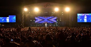 Bariş Ve Sevgi  Buluşmaları  Söyleşilerle Konserlerle Devam Ediyor