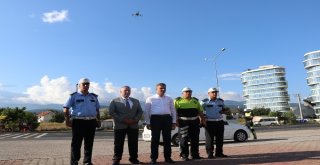 Emniyet Ekiplerinden Dronelu Trafik Denetimi