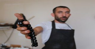 Oltu Taşına Hayat Veren Eller