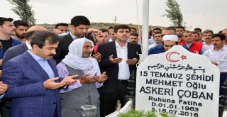 Vali Güzeloğlu, 15 Temmuz Şehitlerinin Kabirlerini Ziyaret Etti