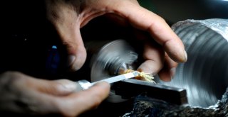 (Özel Haber) Bu Tespihin Fiyatı 4 Bin Tlden Başlıyor