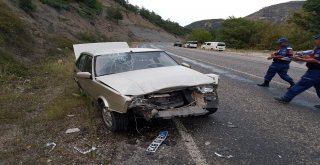 Otomobiller Çarpıştı: 4Ü Çocuk 7 Yaralı